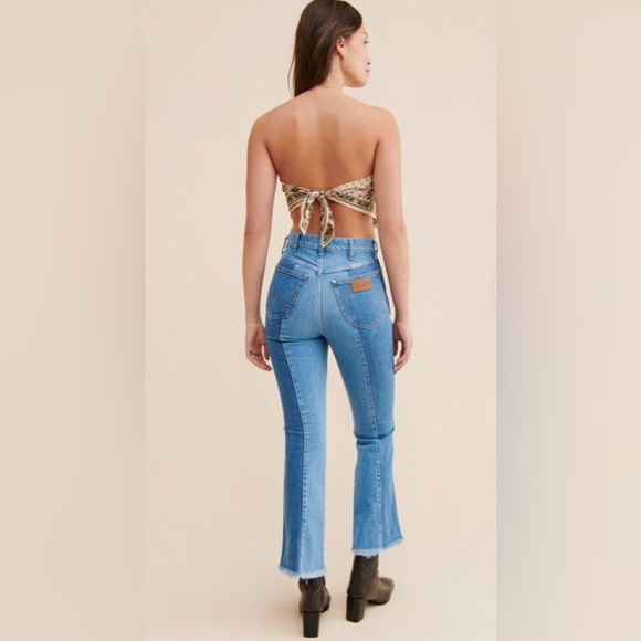 Wrangler Free People Women’s Wrock 672 High Rise Kick Flare Denim Jeans NWT 27 - Picture 2 of 11